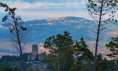 Volterra-Toskana_01